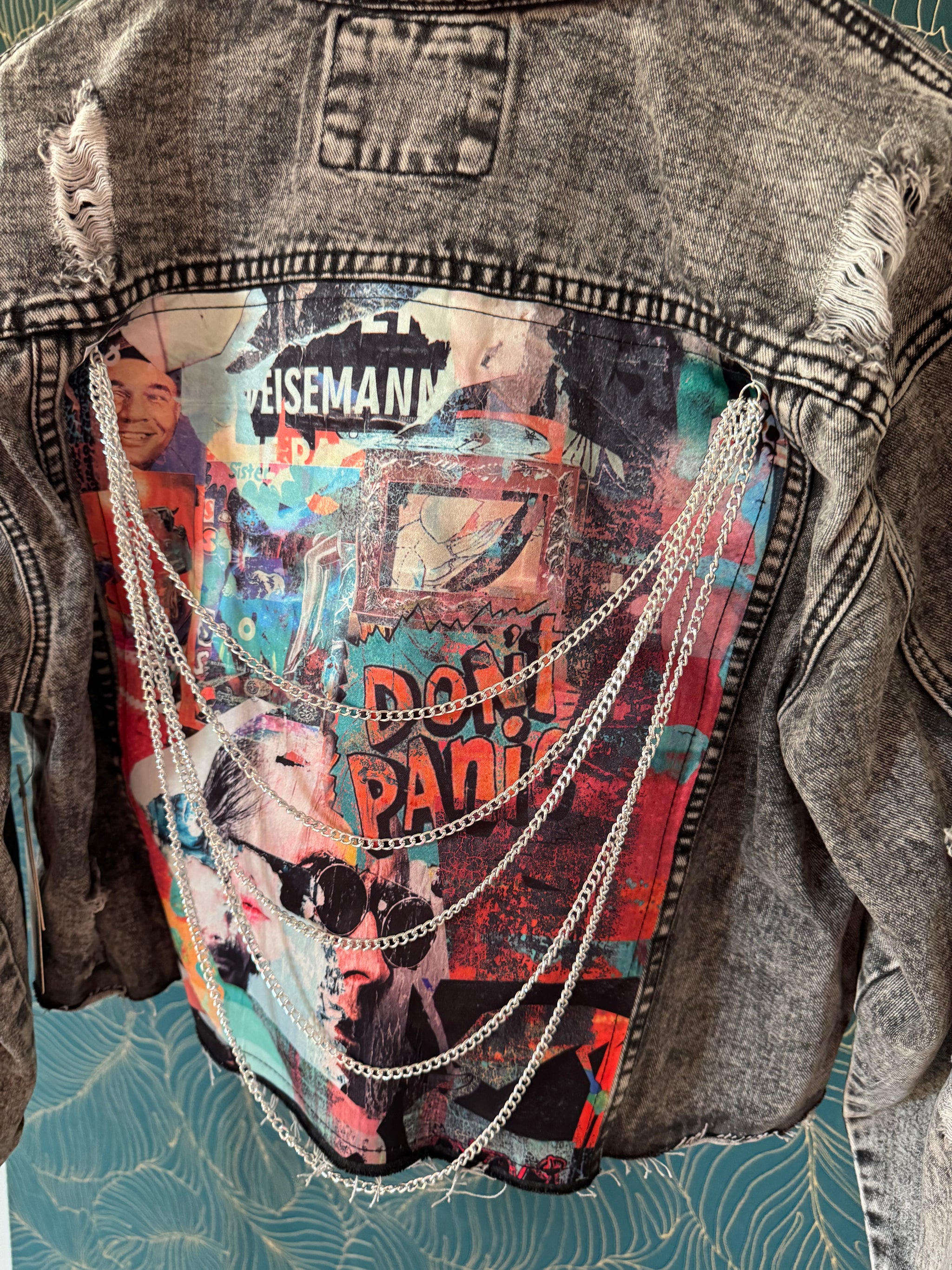 Crop Denim Jacket Chain Lora